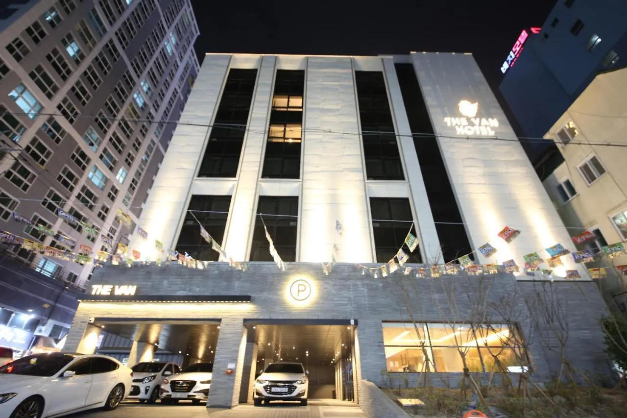 Busan Sasang The Van Hotel contacts