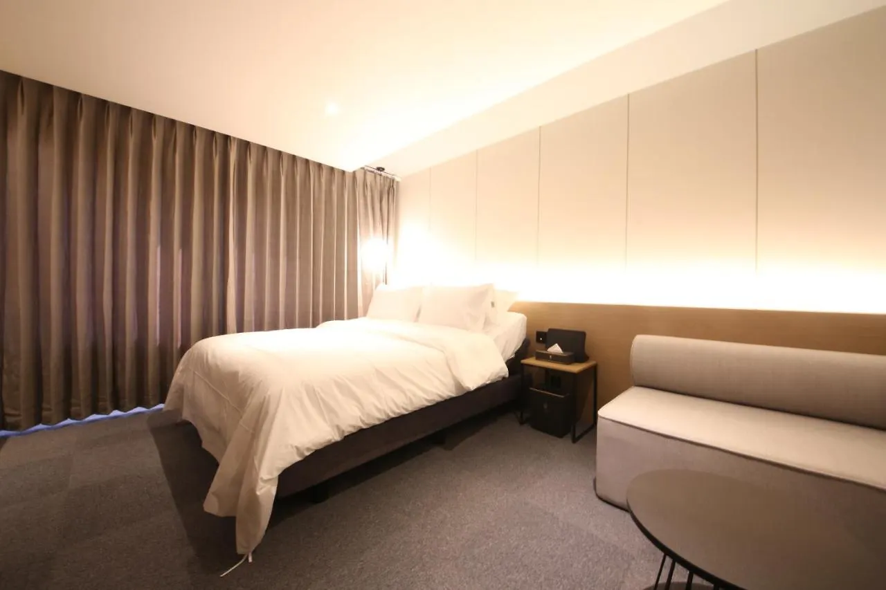 Busan Sasang The Van Hotel